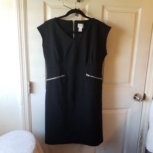 Chico’s Kensington Zipper sheath Dress black Exposed Zippers cap sleeve 8
